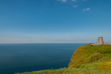 Irlanda, le Scogliere di Moher. Sono impressionanti e suggestive scogliere a picco sul mare situate...