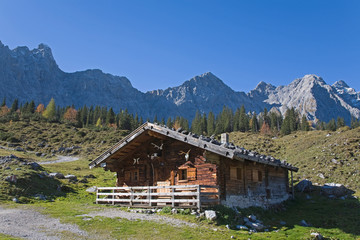 Fototapeta na wymiar Ladizalm im Karwendelgebirge in Tirol