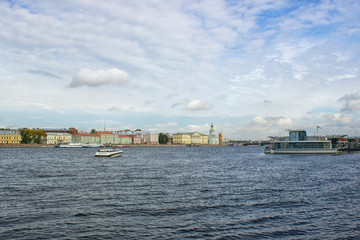 Naklejka premium view of the River and the beautiful building in the city