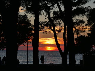 Kroatien, Zadar, Sonnenuntergang am adriatischen Meer