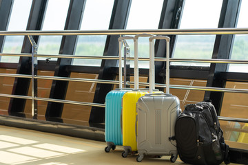 luggage Laying the windows of the passenger lounge Wait for the plane Holiday travel
