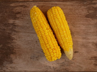 fresh corn on the cob