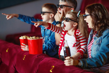 Family at the cinema 