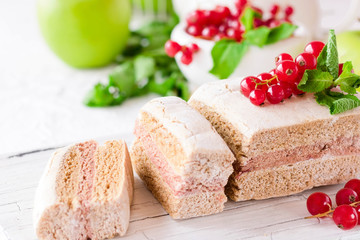 Apple-Currant paste without sugar and gluten