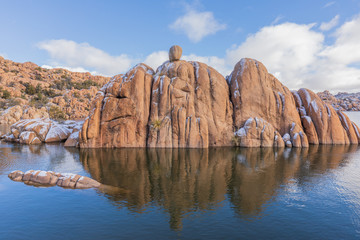 Fototapeta na wymiar Watson lake Prescott Arizona Winter Landscape