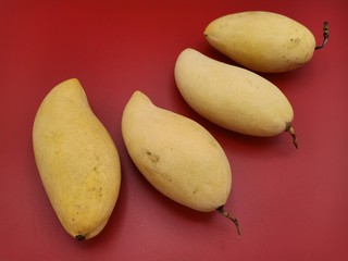 Ripe mangoes sold in the Thai market20