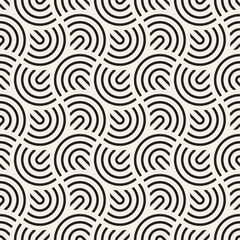 Fototapeta na wymiar Seamless pattern with symmetric lines ornament. Elegant vector decorative background. Abstract geometric lattice design.