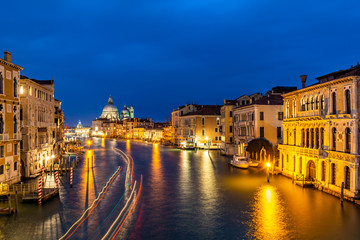 Fototapeta na wymiar Grand Canal and Basilica Santa Maria della Salute, Italy