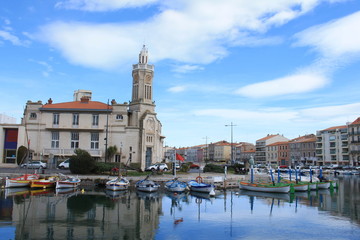 Fototapeta premium Sete, a seaside resort and singular island in the Mediterranean sea, it is named the Venice of Languedoc Rousillon, France