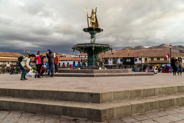 Fototapeta na wymiar Estatua del Inca, Cusco