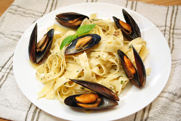 White Plated Filled Fettuccini and Atlantic Mussels