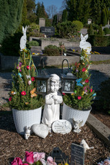 Ostern auf dem Friedhof