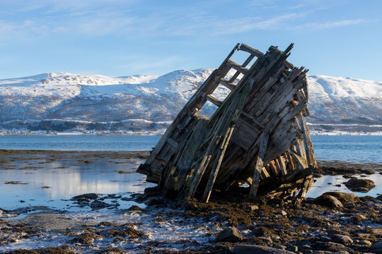 Schiffswrack in Tisness bei Troms&ouml;
