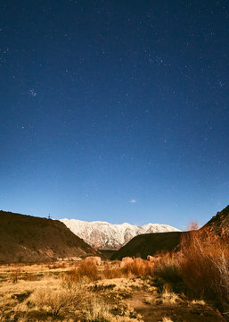 Snowy Mountains at night with a long exposure