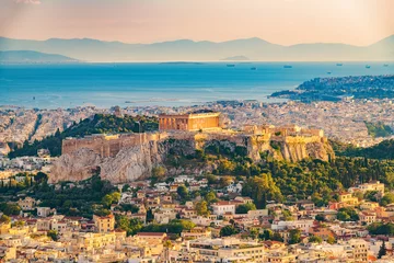 Schilderijen op glas Panoramisch luchtfoto van Athene, Griekenland op zomerdag © sborisov