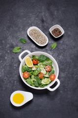 Salad of raw vegetables