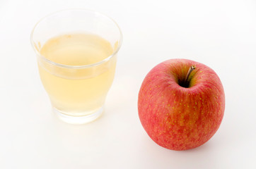 りんごとアップルジュース 