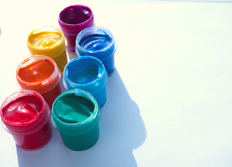 Gouache paint, seven primary colors of the rainbow