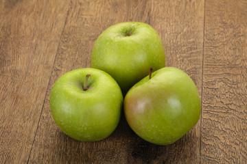 Green ripe apple