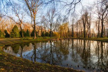 Fototapeta na wymiar Białystok - Park Planty. Wiosna na Podlasiu