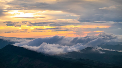 Obraz premium fog in the mountain