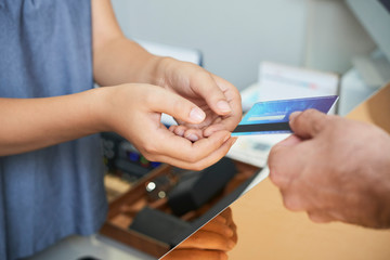 Client giving credit card for payment