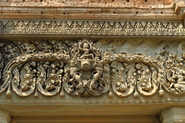 Linteau sculpté temple d'Angkor 