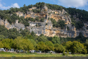  Camping along the Dordogne river below the gardens of the Jardins de Marqueyssac. France