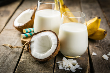 Coconut and banana smoothie and ingredients