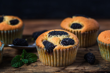 Mulberry muffin cake