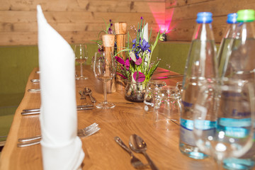 Blumen Tischdekoration rose lila