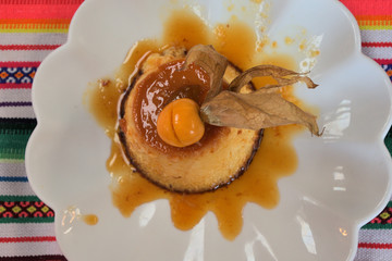 Golden berry cheese cake