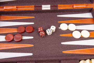 backgammon game with dice and game pieces
