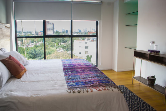 dormitorio iluminado minimalista