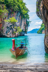 Obraz premium Bay of Koh Lao La Ding island, Krabi
