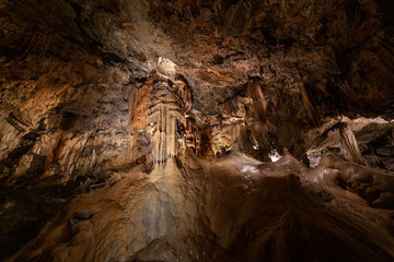 Fototapeta na wymiar Stalagmite and stalactite at Valporquero cave in Leon
