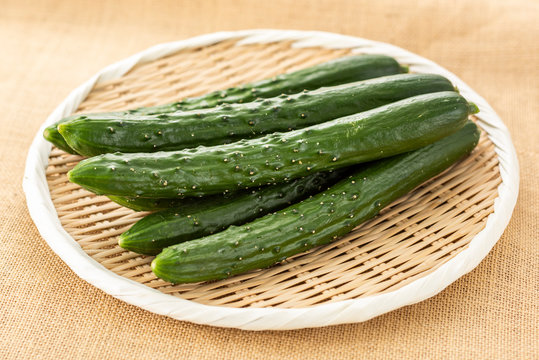 きゅうり の写真 ロイヤリティフリーの画像 グラフィック ベクターおよびビデオ Adobe Stock