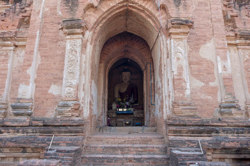 Fototapeta na wymiar Bagan temples , Myanmar