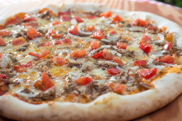 Preparando pizza para degustação