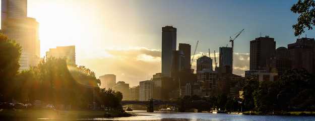Sunset over the yarra river in Melbourne