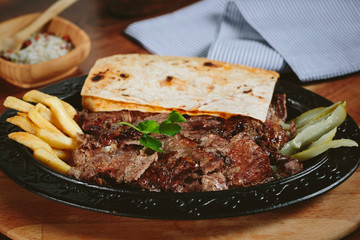 iskender kebab turkish food