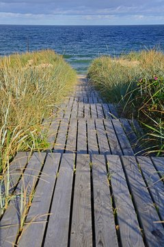 Boardwalk to the beach, Rantum sand dunes, Sylt, North Frisian Islands, North Frisia, Schleswig-Holstein, Germany, Europe