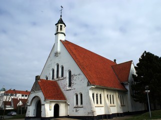 Fototapeta na wymiar Eglise Stella Maris à Zeebrugge.
