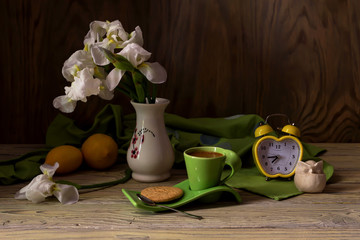 Still life with white irises © TETYANA
