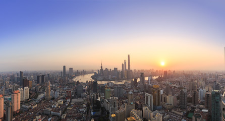 Fototapeta na wymiar Shanghai skyline and cityscape at sunrise