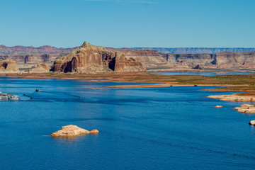 Obraz premium view of an island in the sea