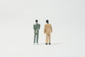 二人のビジネスマンの後ろ姿