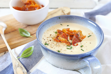 Creamy potato soup with bacon