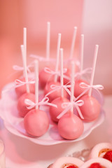Delicious cakepops on candybar