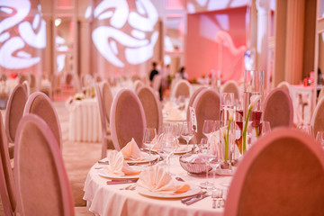 Luxury restaruant settings for special events